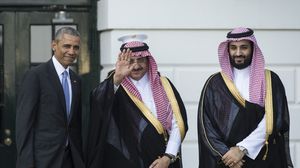 أوباما يجتمع مع ولي العهد وولي ولي العهد السعوديين - أ ف ب