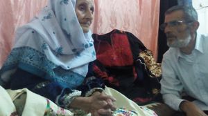 أم رزق ذات الـ 98 عاما لا تزال تملك الأمل بالرجوع لأرضها وبلدها - عربي21