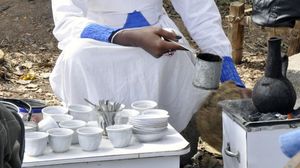شرب القهوة شيء مقدر ومقدس عند الإثيوبيين - الأناضول