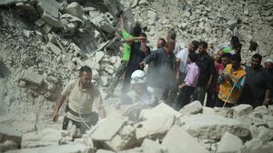 آثار القصف بالبراميل المتفجرة على مدينة حلب (أرشيفية) - الأناضول