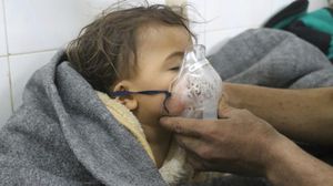 معالجة طفلة تعرضت للإصابة بغاز الكلور في إدلب مطلع الشهر الجاري