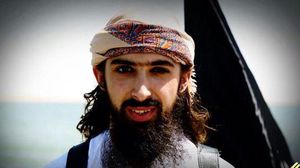 نشرت حسابات تنظيم الدولة صور "أبو مريم" و"أبو عبد العزيز" الفرنسيان - تويتر