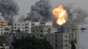 طائرات حربية إسرائيلية تشن غارات على قطاع غزة - أرشيفية