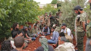 مقاتلون يستعدون لمواجهة عناصر تنظيم الدولة في ريف حلب