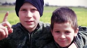 الطفلان فرنسيان الذين أعدما سجناء سوريين- تويتر