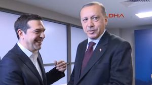 أهدى أردوغان رئيس الوزراء اليوناني ربطة عنق- يوتيوب