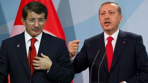 ساعات حاسمة للصراع بين أردوغان وأوغلو على النفوذ داخل حزب العدالة والتنمية- عربي21