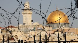 الشيخ عمر الكسواني: إسرائيل تستخدم قوة السلاح لتتدخل في إدارة شؤون المسجد الأقصى- أرشيفية