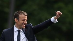 اعتبر بعض السياسيين أن الكلمات التي نطق بها الرئيس الفرنسي تدل على شعور بـ"الاحتقار" حيال الطبقات المهمشة والضعيفة- أ ف ب