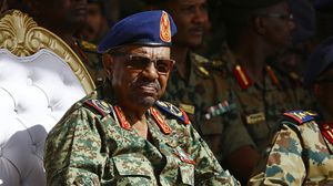 الرئيس السوداني عمد إلى إجراء إصلاحات لمجابهة ما تواجهه الحكومة من عقبات - أرشيفية