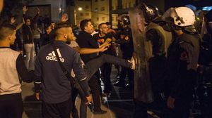 الصدامات وقعت بعدما منعت قوات الأمن عشرات الشبان من التظاهر-  أ ف ب