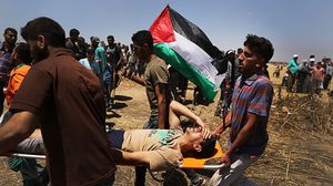 58 شهيدا فلسطينيا وأكثر من ألفي جريح سقطوا برصاص قوات الاحتلال الإسرائيلي بغزة خلال ساعات- جيتي