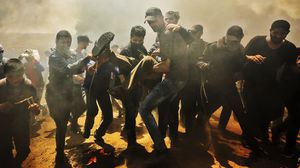 شهد قطاع غزة انطلاق مسيرات العودة الشعبية منذ 30 آذار/مارس الماضي- جيتي