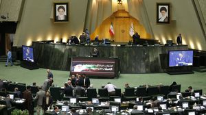 النواب الإيرانيون وجهوا رسالة إلى روحاني طالبوه بإعادة النظر بجميع العلاقات مع الإمارات- جيتي