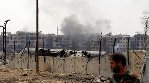النظام السوري أطلق في 9 نيسان الماضي عملية عكسرية ضد تنظيم الدولة في مخيم اليرموك- جيتي 