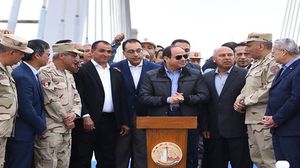 حرص النظام على الترويج لكل ما هو "مبالغ فيه" بحسب وصف النشطاء- الرئاسة المصرية