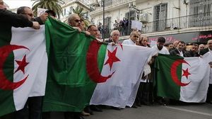مصادر جزائرية: السلطات تستعد للإعلان رسميا عن تأجيل الانتخابات الرئاسية  (الأناضول)