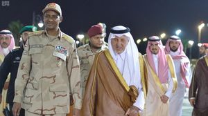 تشير الصحيفة إلى أن السعودية والإمارات تعقدان الآمال على قادة السودان العسكريين لحماية مصالحهما- واس