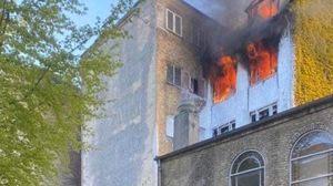 التهمت نيران الحريق الطوابق الأربعة للمركز الإسلامي بالعاصمة كوبنهاغن- فيسبوك
