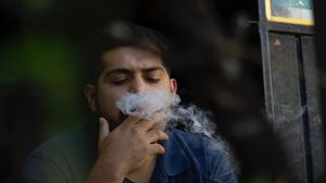 تشكل 10 دول فقط ثلثي السكان المدخنين في العالم- cco