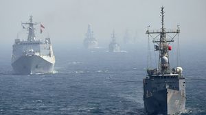 السفن الحربية التابعة للبحرية التركية قبالة سواحل ليبيا بدت على أهبة الاستعداد- جيتي