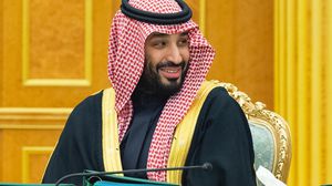 يرى الكاتب أن العائلة السعودية ليست متجانسة وربما واجه محمد بن سلمان "ليلة سكاكين" مثل ابن عمه- واس