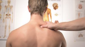 الألم العضلي الليفي حالة مزمنة تسبب الألم على نطاق واسع في جميع أنحاء الجسم- cc0