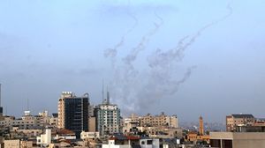 صواريخ في سماء مدينة سديروت بغلاف غزة