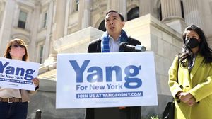 اضطر يانغ للتوضيح في بيان لاحق بعد انتقادات واسعة لتغريدته - (صفحته على تويتر)