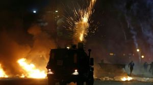 توغلت قوات الاحتلال داخل جنين من شارع حيفا قبل أن يتصدى لها مقاومون ويطلقون النار تجاهها- جيتي