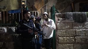 اعتدى جنود الاحتلال على عشرات المقدسيين المعتصمين في محيط منازلهم يحي الشيخ جراح- الأناضول