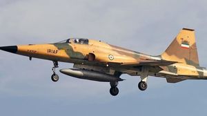 المقاتلة تتبع أسطول القوات الجوية للجيش الإيراني