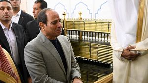 السيسي زار المسجد النبوي وأدى مناسك العمرة بعد حضوره القمة العربية بجدة- واس