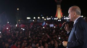 ألقى أردوغان خطاب النصر من شرفة المجمع الرئاسي في أنقرة - الأناضول