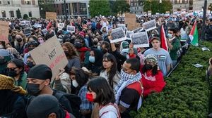  مستشارو بايدن لا يعتقدون أن الصراع بين دولة الاحتلال الإسرائيلي وحماس هو الأولوية الرئيسية للناخبين الشباب- إكس