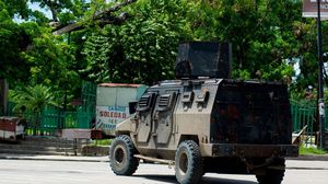 تحاصر العصابات المسلحة القصر الوطني في بورت أو برنس والعديد من المباني العامة في هايتي - جيتي