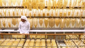 الإمارات هي الوجهة الأولى للذهب المهرب من أفريقيا- جيتي