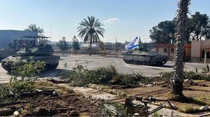توغلت آليات إسرائيلية داخل معبر رفح من الجانب الفلسطيني- إكس