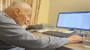 بعد أن اتخذت الجماعة قرارها بالمواجهة دفاعاً عن النفس، كان الواقع الميدانيّ في الداخل متشابكاً ومرتبكا..
