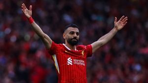 رفع محمد صلاح رصيده إلى 29 هدفاً ليتوج بلقب الهداف للمرة الرابعة في الدوري الإنجليزي- ليفربول / إكس