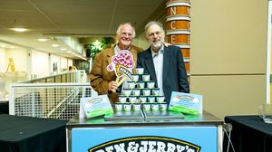 أوضح كوهين أن الشركة الأم تتبنى موقفاً "خائفاً ومتواطئاً"- جيتي