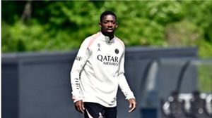 عاد إلى التمارين الجماعية لفريقه بعد غيابه عن الخسارة أمام مضيفه ستراسبورغ - psg/ إكس
