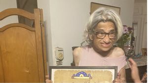 منزل العائلة تحول إلى مركز لتضامن النشطاء والحقوقيين-  حسابها على الفيسبوك