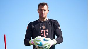 كان القائد نوير أُصيب في عضلة الساق اليمنى في 5 آذار/مارس-FCBayern / إكس