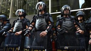 عناصر من شرطة مكافحة الشغب البرازيلية في ساو باولو - أ ف ب