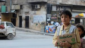 طفل سوري اشتهر بلقب بائع البسكوت قتل بقصف للنظام - أرشيفية 