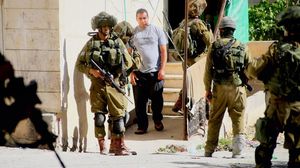 اعتقلت إسرائيل عشرات الفلسطينيين منذ اختفاء المستوطنين الثلاثة - الأناضول