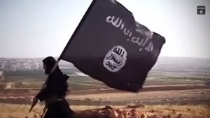 سيطرت داعش على الأموال في بنوك الموصل بعد السيطرة عليها - يوتيوب