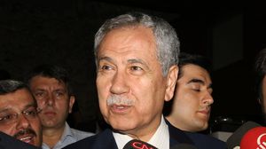 نائب رئيس الوزراء التركي "بولنت أرينتش" - الأناضول