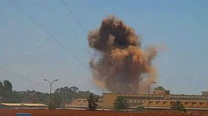 من قصف طائرات حفتر لمواقع في بنغازي - ا ف ب